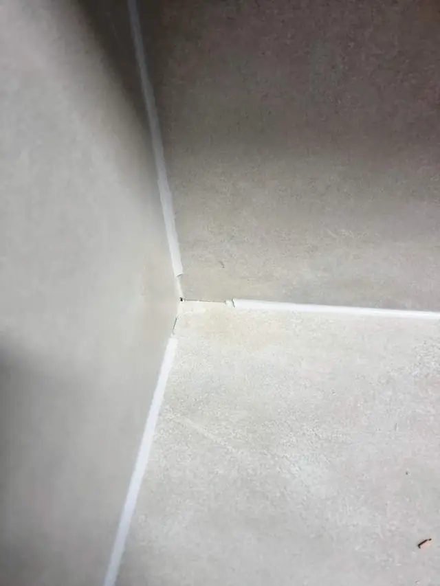 정수기 구멍 복원 작업 후